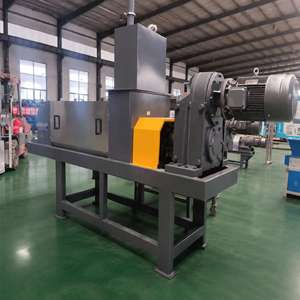 New Generation Manure Separator
